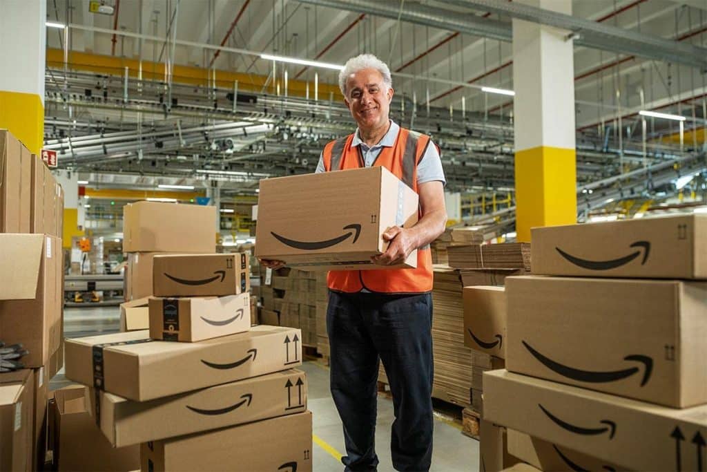 Jobs in Amazon United Kingdom - Online Registration and Salaries